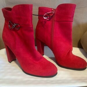 IMPO Red Faux Suede Ankle Boots, Women's Size 8M M Block Heel With Zipper NEW